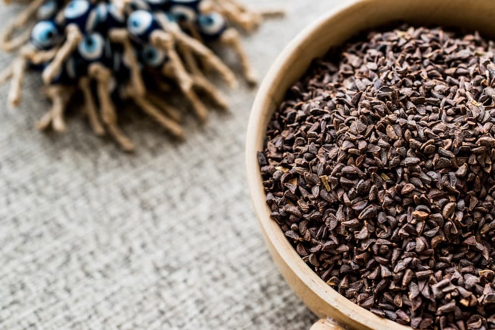 خواص درمانی اسپند