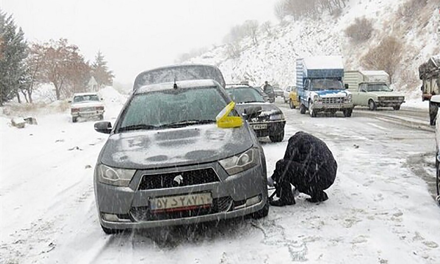 رانندگان بدون زنجیر چرخ وارد جاده‌های کوهستانی مازندران نشوند