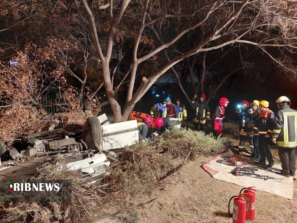 «رانندگی دیوانه‌وار»، وکیل‌آباد مشهد را خونین کرد