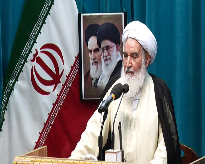 دشمن با تبلیغات منفی قصد فریب جوانان را دارد