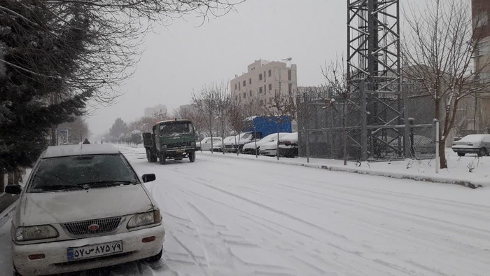 بارش برف در تمامی مسیرهای ارتباطی قزوین بارش برف در تمامی مسیرهای ارتباطی قزوین