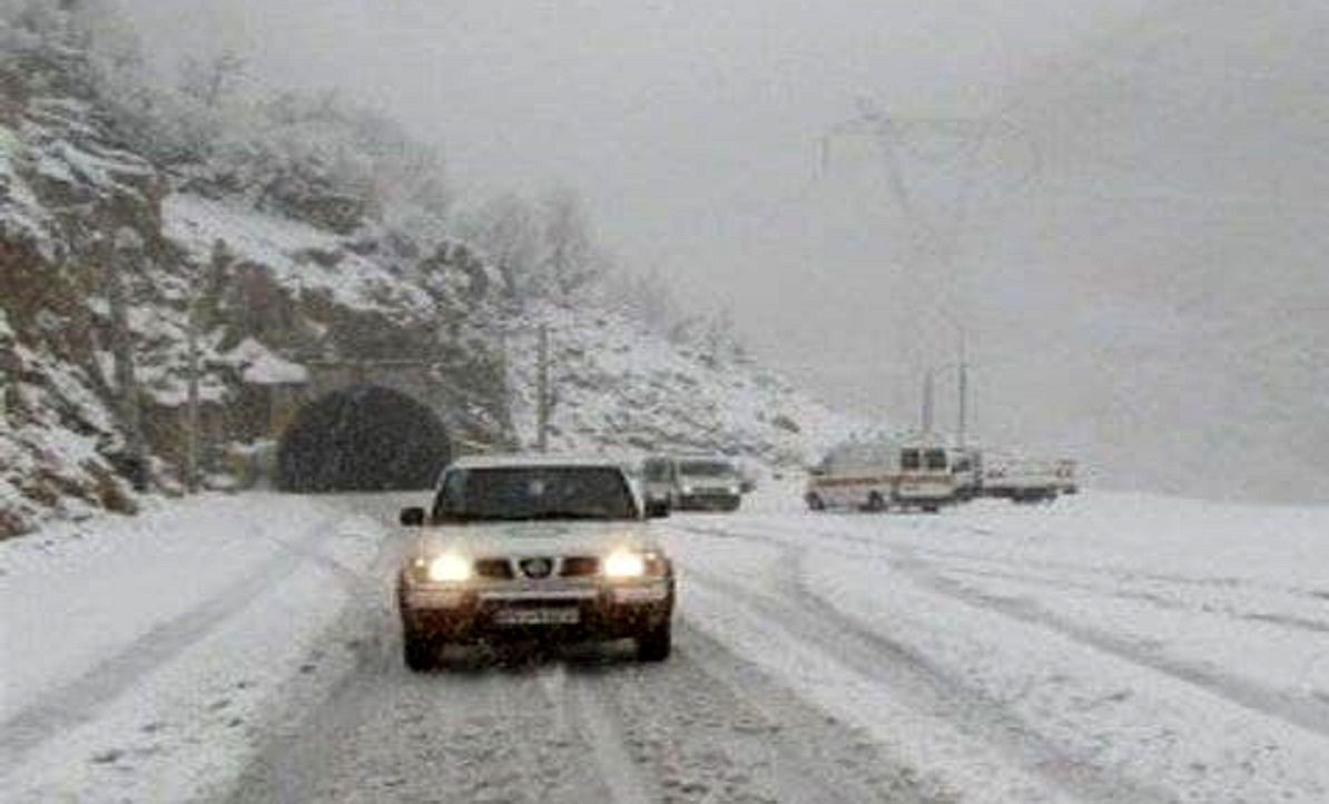 امدادرسانی به بیش از ۴۰۰ خودرو