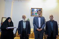 دیدار قاضی زاده هاشمی با خانواده های معظم شاهد و ایثارگران خوزستان دیدار قاضی زاده هاشمی با خانواده های معظم شاهد و ایثارگران خوزستان