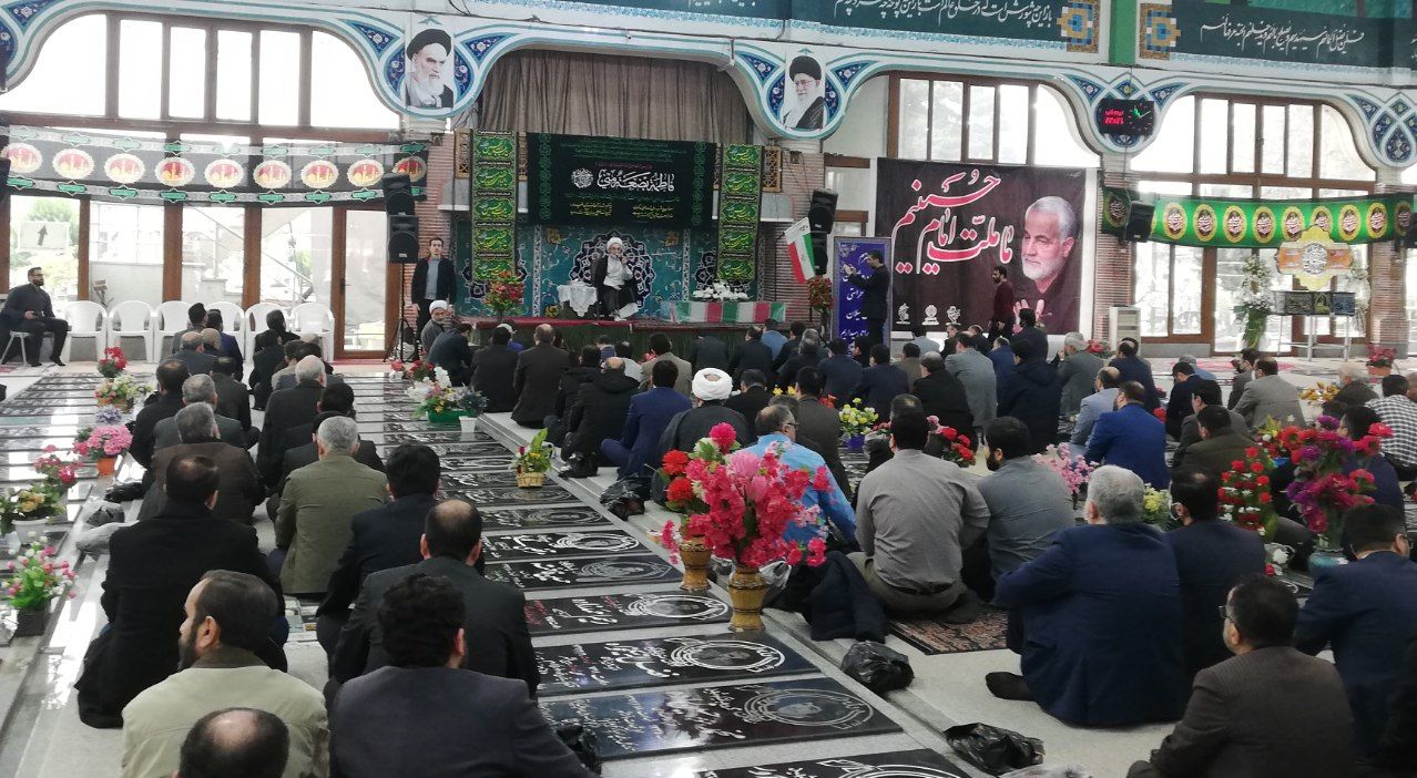 وداع با شهید گمنام در گلزار شهدای رشت