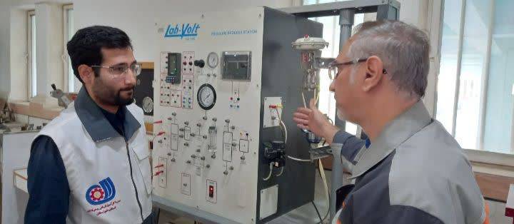 بهره مندی بیش از۷۰هزارنفر از آموزش مهارتی فنی وحرفهای در خوزستان بهره مندی بیش از۷۰هزارنفر از آموزش مهارتی فنی وحرفهای در خوزستان