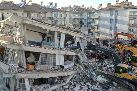 شمار جان باختگان زلزله در ترکیه و سوریه به ۸۲۶۴ کشته افزایش یافت