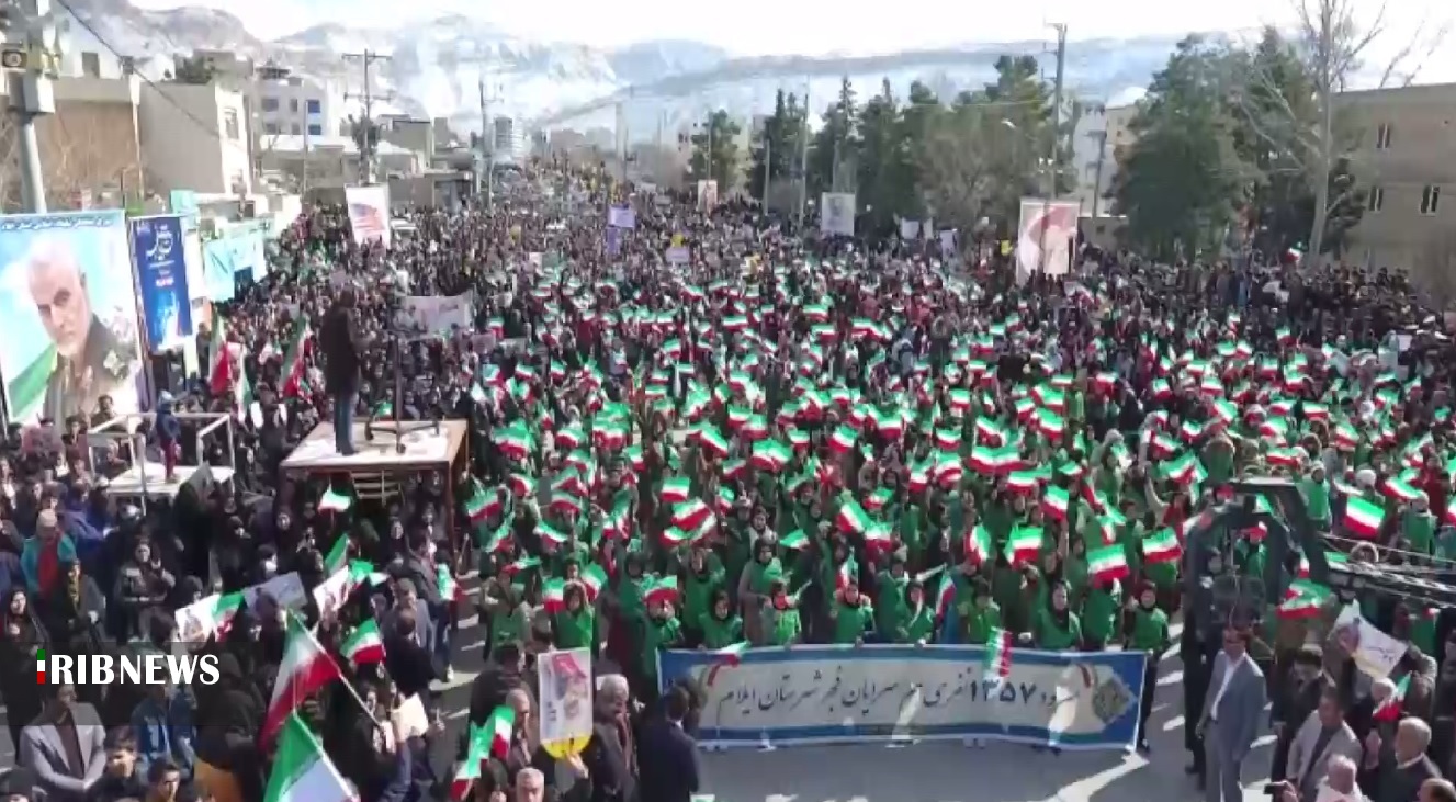 دعوت خانواده شهدا و اقشار مختلف مردم برای حضور در جشن ۲۲ بهمن دعوت خانواده شهدا و اقشار مختلف مردم برای حضور در جشن ۲۲ بهمن