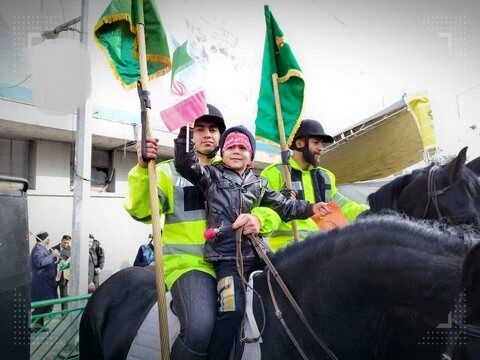 حضور تیپ اسب سوار یگان ویژه در جشن پیروزی انقلاب +عکس/