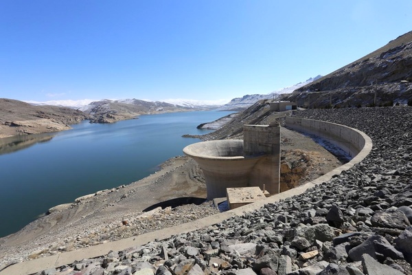 جبران کسری آب زنجان با حفر ۱۵ حلقه چاه عمیق جبران کسری آب زنجان با حفر ۱۵ حلقه چاه عمیق