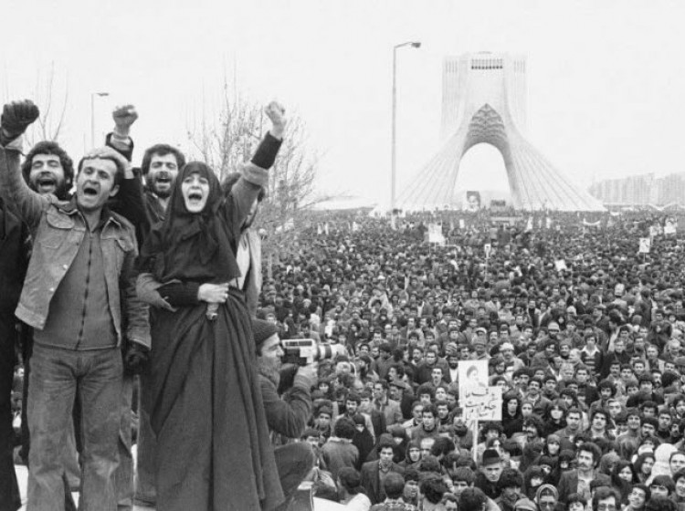 نگاهی به اتفاقات روزهای ۱۲ تا ۲۲ بهمن سال ۵۷ بهمن سال ۵۷ ایران