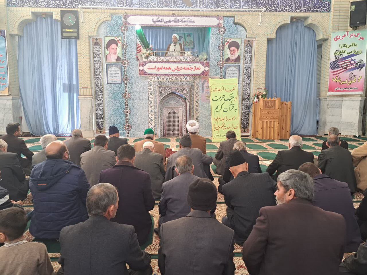 تاکید امامان جمعه خواف و بردسکن بر تبیین دستاوردهای انقلاب