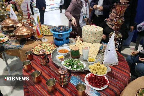 حضور اقوام در چهاردهمین جشنواره غذای سالم استان‌ها