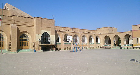 مدارس خیری غیرقابل فروش هستند