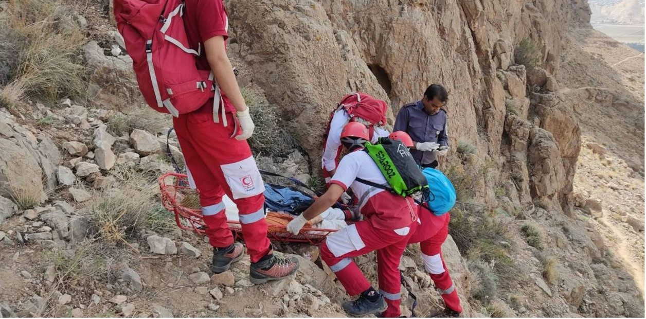 سقوط مرگبار مرد میانسال از ارتفاعات کرمان سقوط مرگبار مرد میانسال از ارتفاعات کرمان