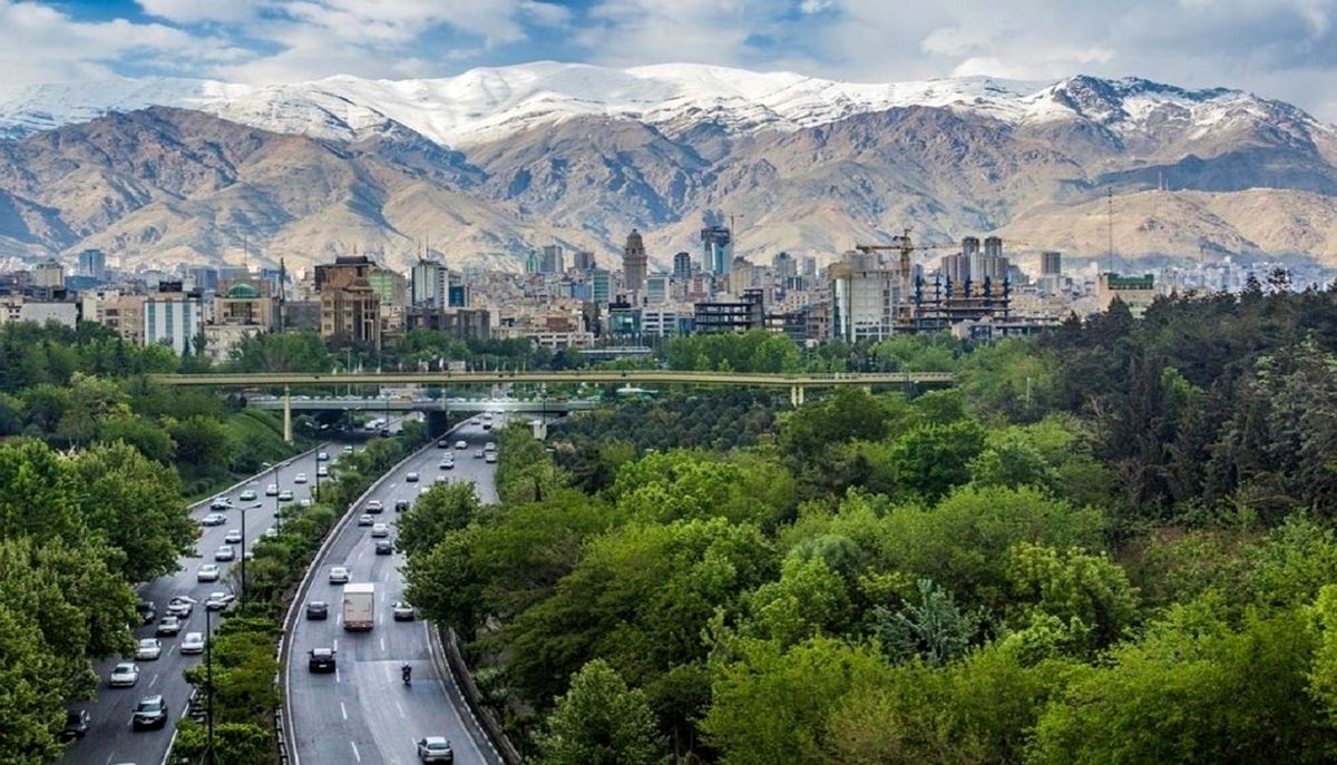 هوای تهران در وضعیت قابل قبول قرار دارد