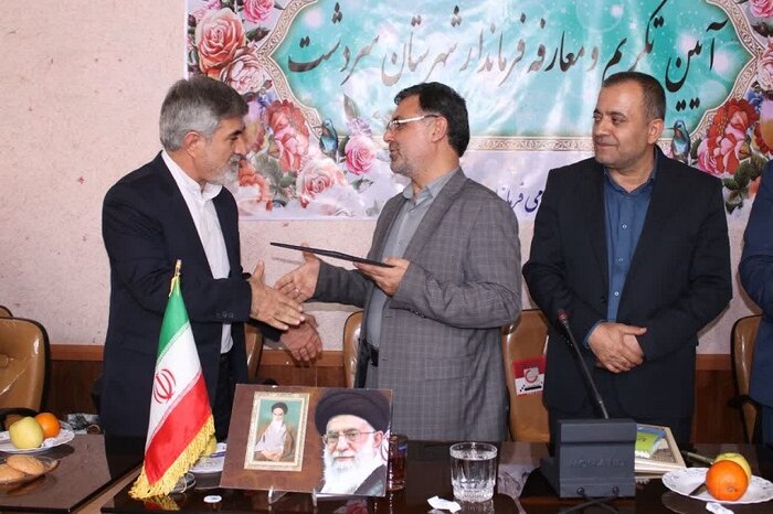 تکریم و معارفه فرماندار شهرستان سردشت تکریم و معارفه فرماندار شهرستان سردشت