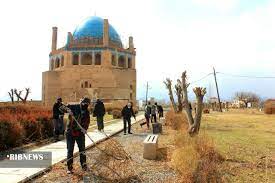 آیین خانه‌تکانی و پاکسازی گنبد سلطانیه