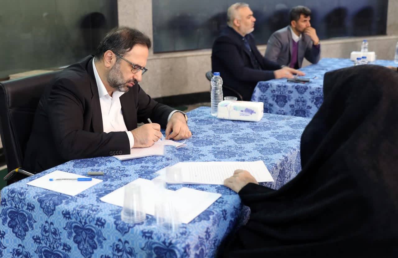 رسیدگی به مشکلات ۱۴۷ مراجعه کننده در دیدار مردمی رئیس کل دادگستری البرز