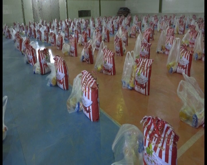 توزیع بیش از ۶۰۰ بسته معیشتی بین نیازمندان شهرستان بویین میاندشت توزیع بیش از ۶۰۰ بسته معیشتی بین نیازمندان شهرستان بویین میاندشت