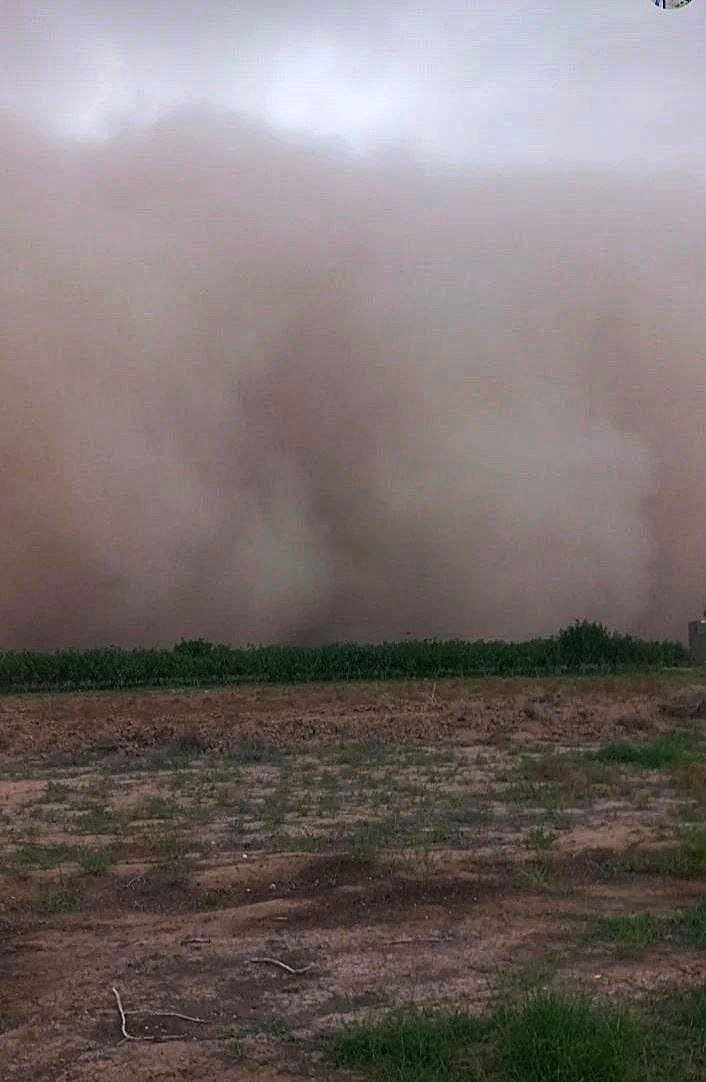 توفان شدید سبزوار را در نوردید توفان شدید سبزوار را در نوردید