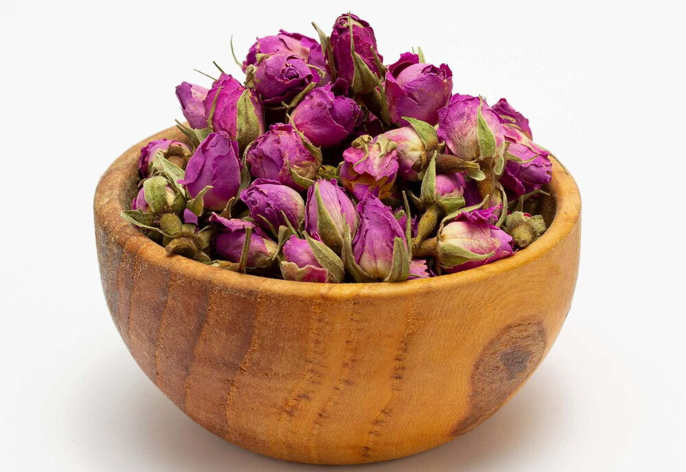 خواص جادویی گل سرخ؛ از لاغری تا درمان دیابت خواص جادویی گل سرخ؛ از لاغری تا درمان دیابت