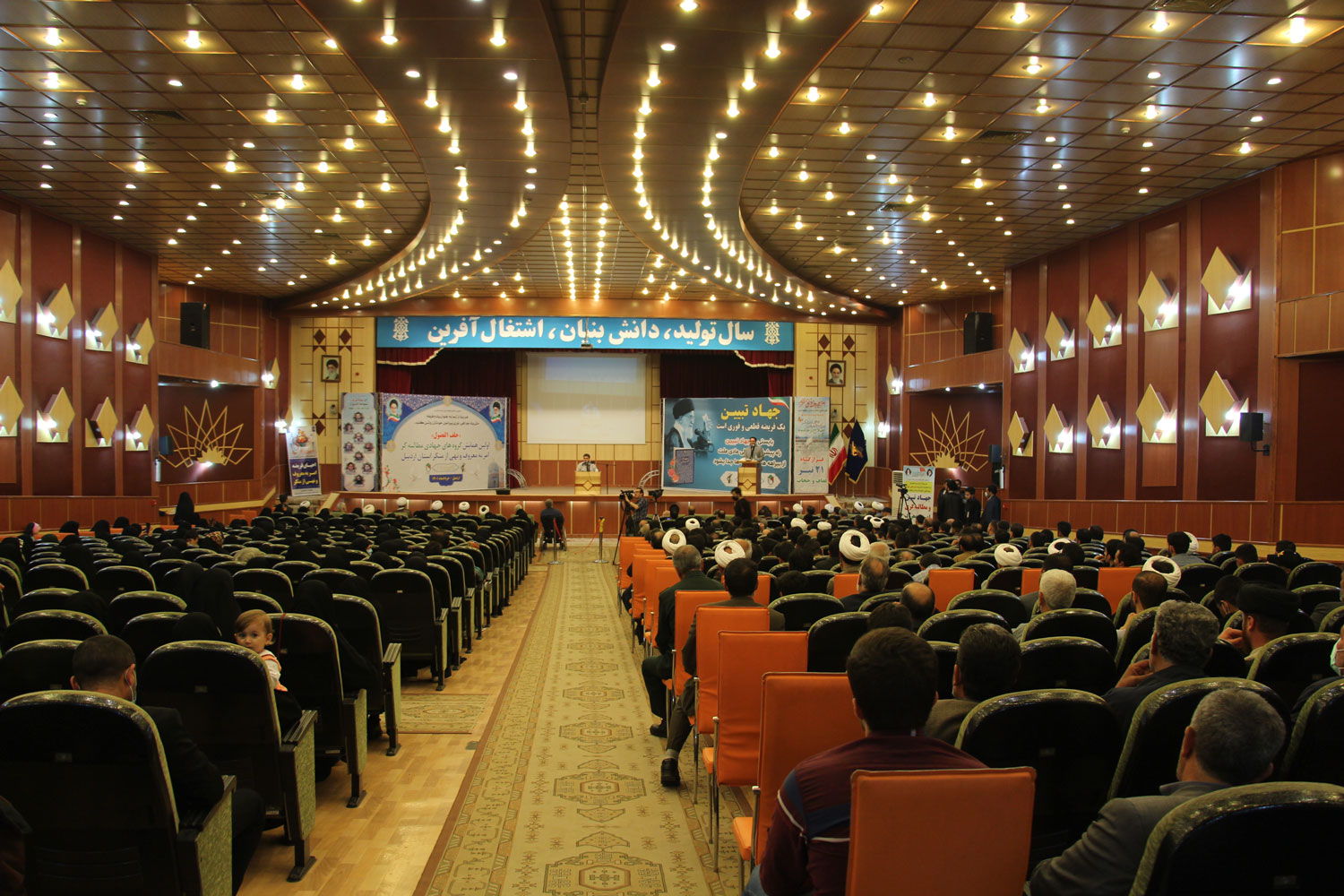 امر به معروف و نهی از منکر پایه مردمی دارد