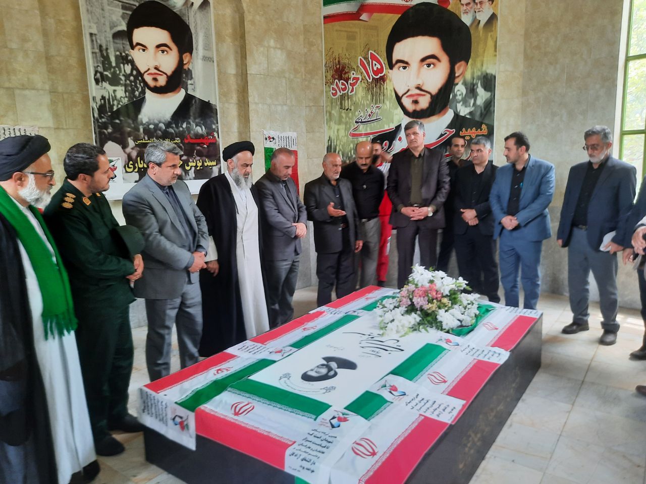 مراسم سالگرد قیام خونین ۱۵ خرداد و بزرگداشت شهید یونس رودباری مراسم سالگرد قیام خونین ۱۵ خرداد و بزرگداشت شهید یونس رودباری