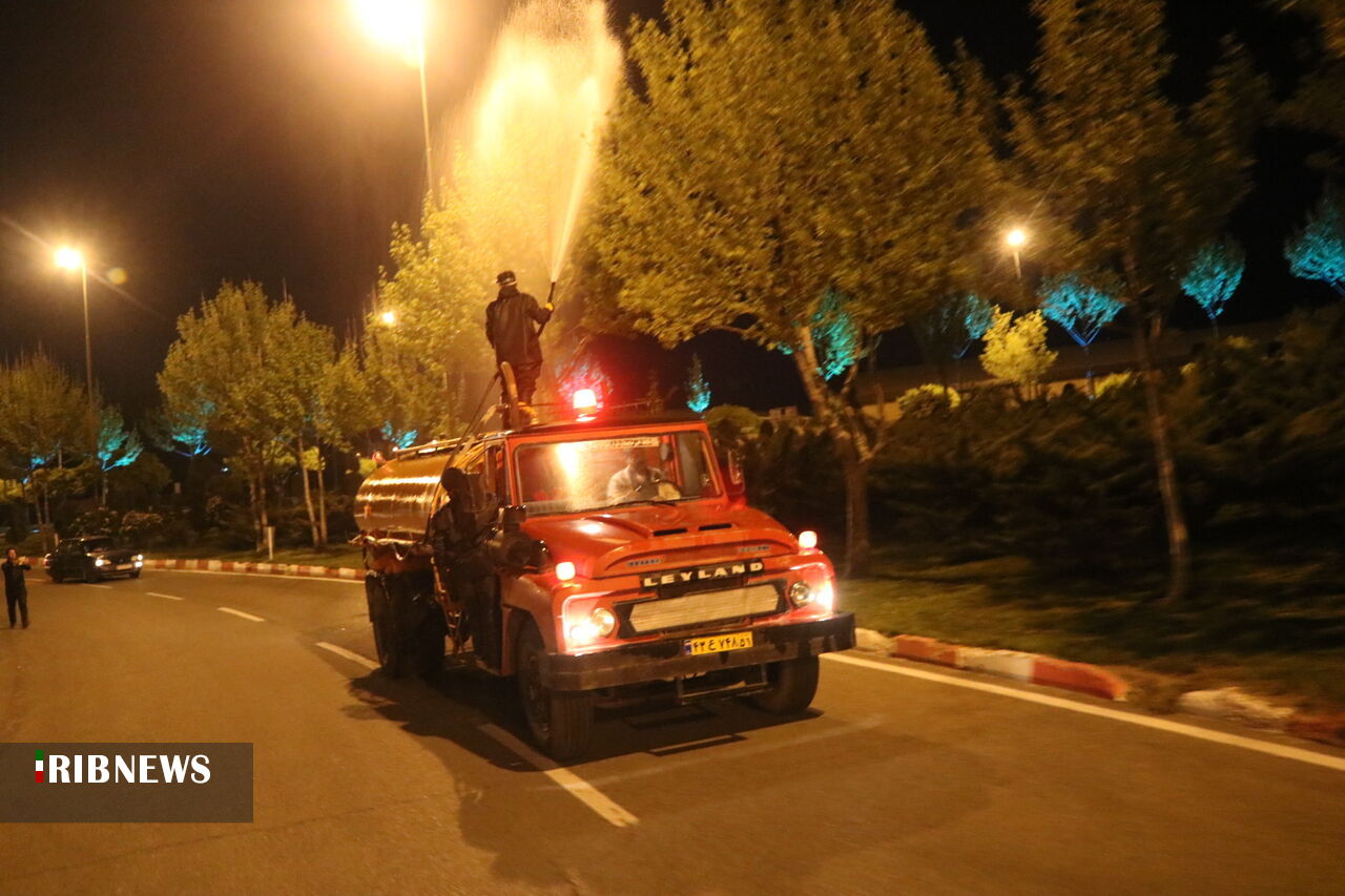 آغاز عملیات سمپاشی درختان معابر و بوستان‌های شهری