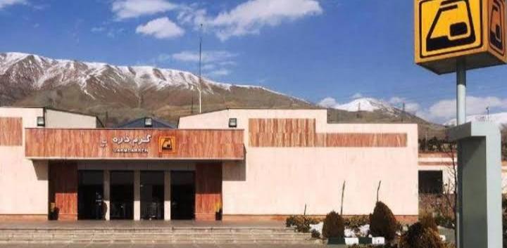 در ایستگاه مترو گرمدره فعلاً توقف وجود ندارد