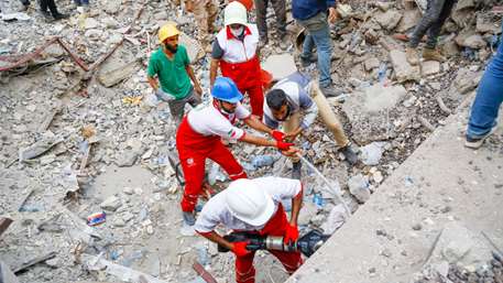 قدردانی آیت‌الله رئیسی از اقدامات هلال‌احمر در سانحه متروپل