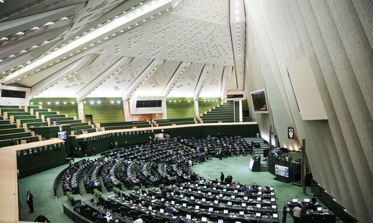 موافقت مجلس با دوفوریت بررسی طرح تغییر تاریخ سال مالی سال ۱۴۰۱