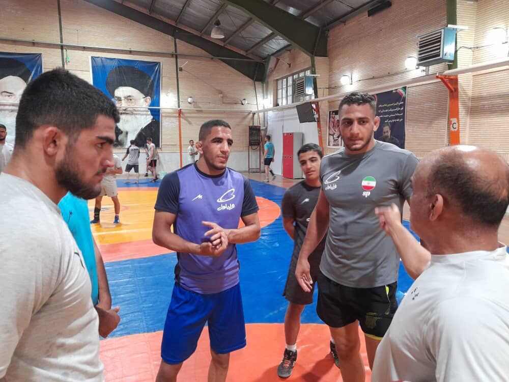 آغازاردوی تیم کشتی آزاد جوانان در مشهد آغازاردوی تیم کشتی آزاد جوانان در مشهد