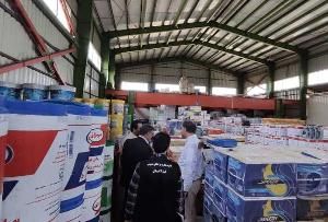 کشف بیش از ۲ هزار قوطی روغن موتور احتکاری در رشت کشف بیش از ۲ هزار قوطی روغن موتور احتکاری در رشت