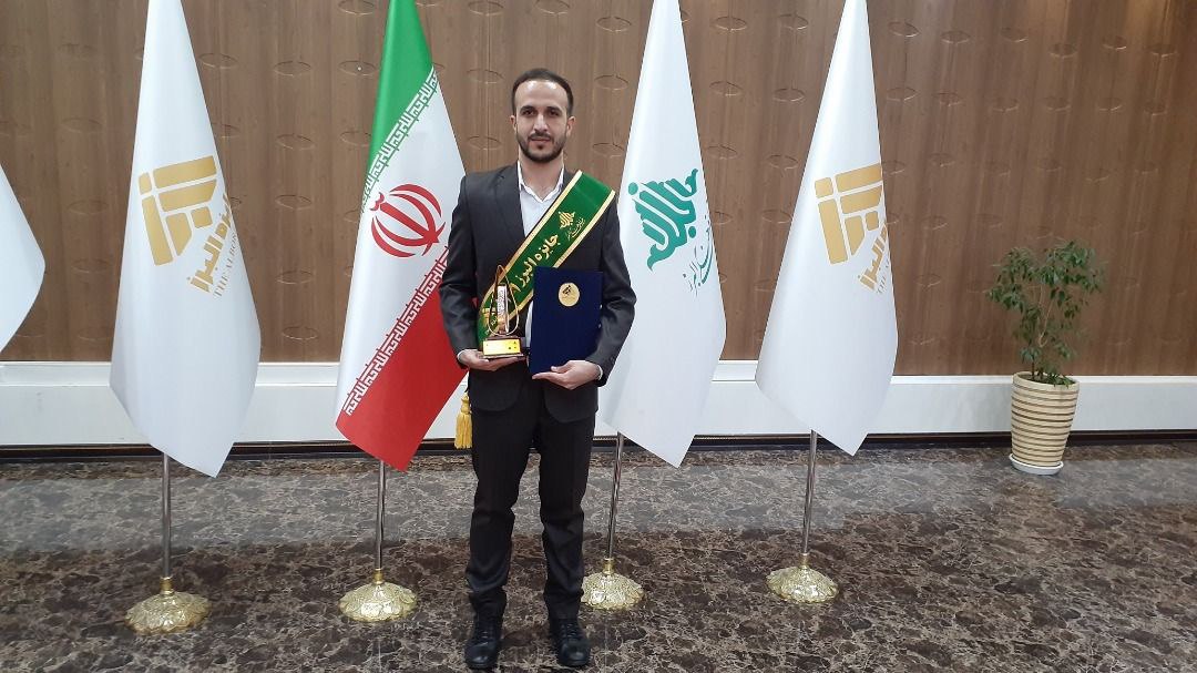 کسب جایزه بنیاد فرهنگی البرز توسط محقق پسا دکترا و دانشجوی دانشگاه صنعتی امیرکبیر