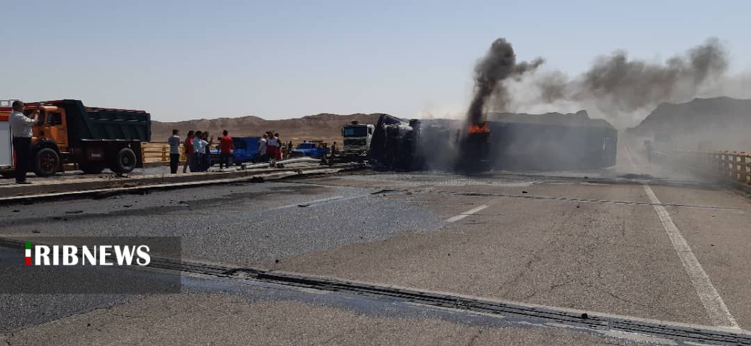 یک کشته در واژگونی تریلر در آزادراه تبریز _ زنجان یک کشته در واژگونی تریلر در آزادراه تبریز _ زنجان