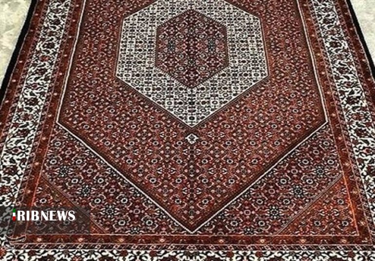 گره کور نشان سازی فرش در آذربایجان غربی/ فرش آذربایجان غربی شناسنامه ندارد