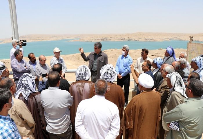 بازدید کشاورزان دشت آزادگان وهویزه از سد کرخه بازدید کشاورزان دشت آزادگان وهویزه از سد کرخه