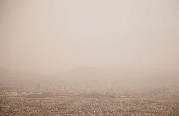 مهمان ناخوانده‌ای که آسمان یزد را دگرگون کرد