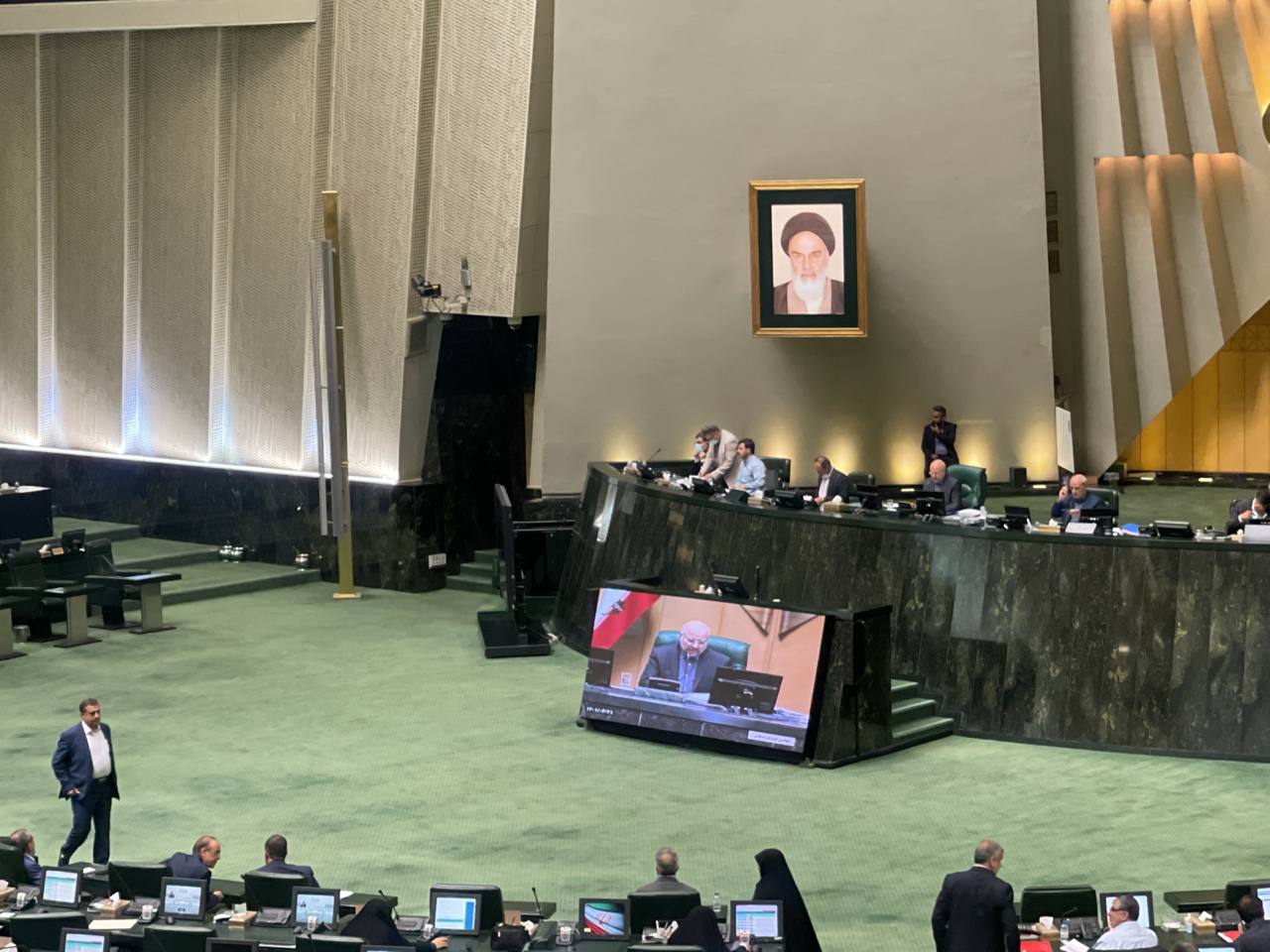 قالیباف: صدور ۲۹۸ درخواست تحقیق و تفحص توسط نمایندگان طی ۲ سال