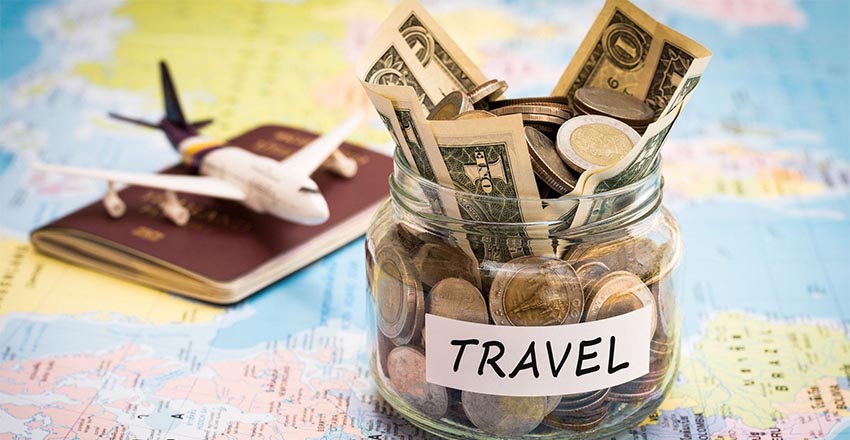 مخالفت معاون گردشگری با اخذ نرخ دلاری بلیت هواپیما