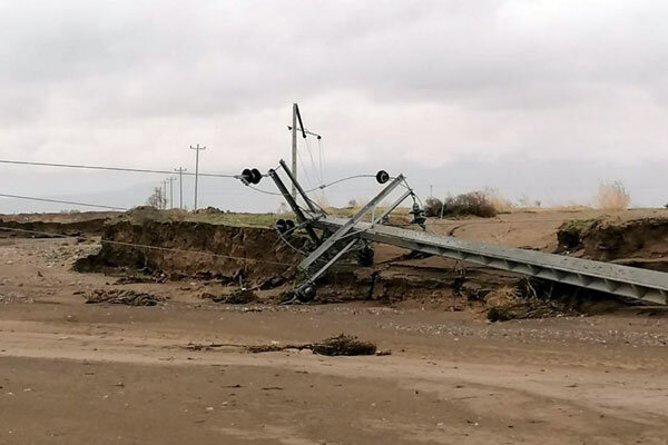 خسارت به تاسیسات برقی ۲۱ استان براثر بارش‌ها و سیلاب‌های اخیر