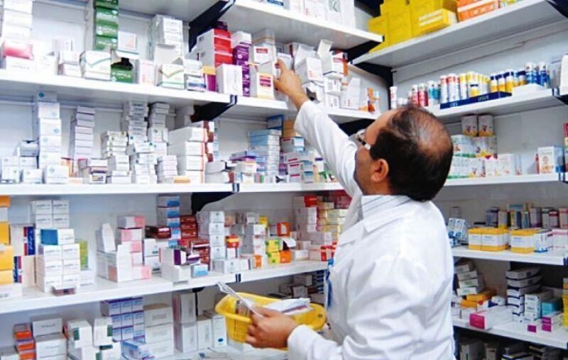 پرداخت همه مطالبات تیر داروخانه‌ها از بیمه سلامت؛ امروز
