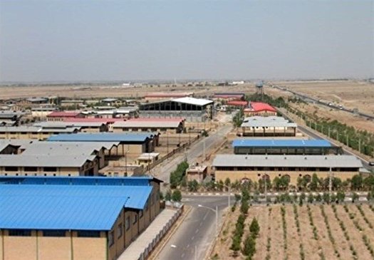 چالشها و مشکلات صنایع کوچک و شهرکهای صنعتی چالشها و مشکلات صنایع کوچک و شهرکهای صنعتی
