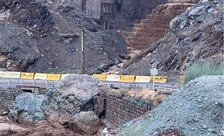 بارش مجدد باران در محور امامزاده داوود بارش مجدد باران در محور امامزاده داوود
