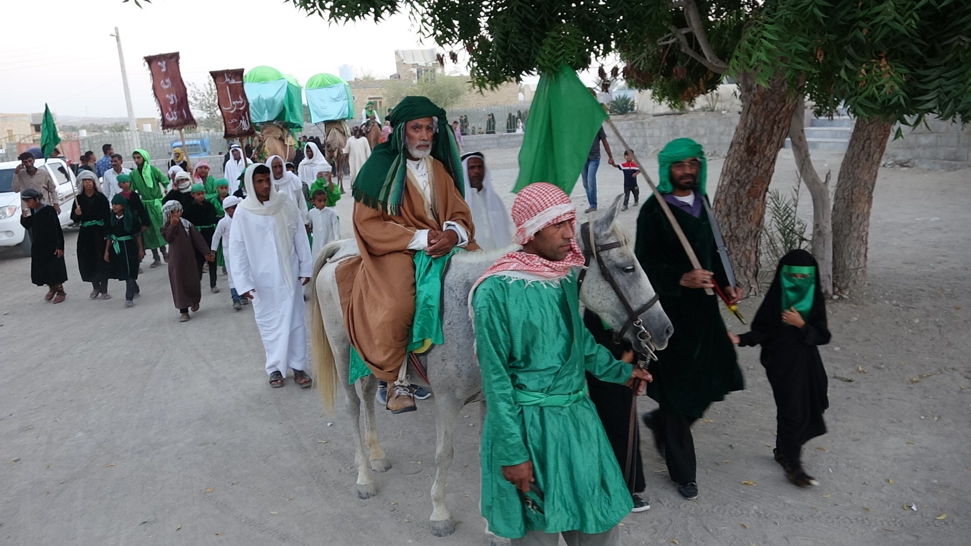 استقبال از کاروان محرم در بندرکوهستک استقبال از کاروان محرم در بندرکوهستک