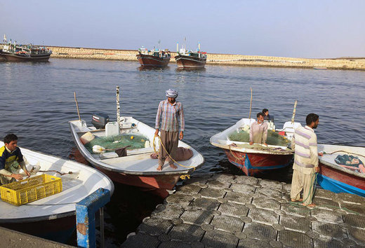 صیادان روستای بندری شیرینو گرفتار در تور مشکلات