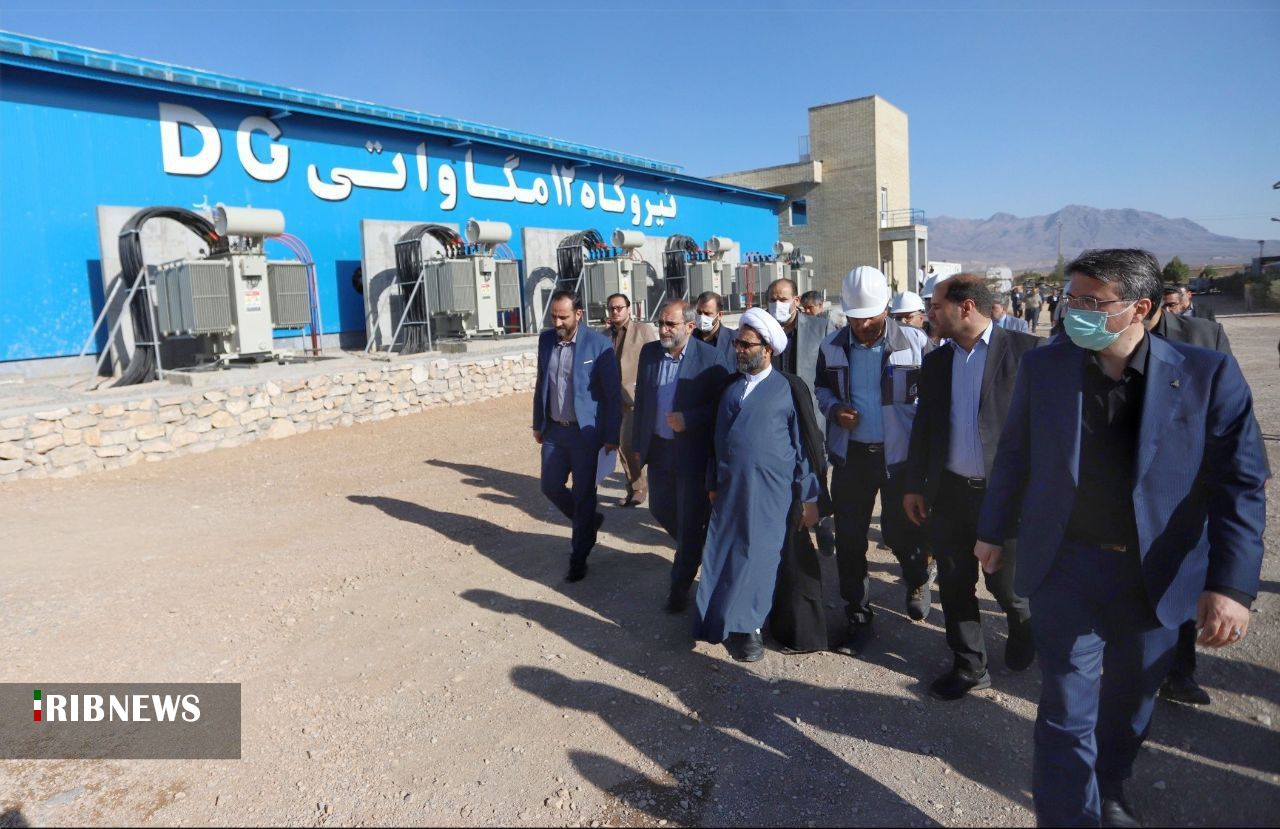 نیروگاه برق سیمان عمران انارک محلات به بهره برداری رسید.  نیروگاه برق سیمان عمران انارک محلات به بهره برداری رسید.