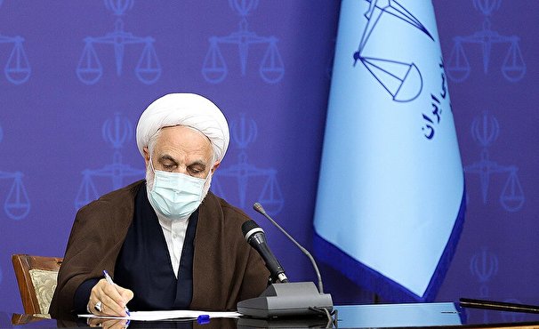 اژه‌ای: تعیین تکلیف فوری هزار وسیله نقلیه توقیفی در پارکینگ مهریز یزد