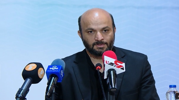 خان محمدی: تولیدکنندگان نوشتافزار ایرانی، کمبودهای گذشته را جبران میکنند خان محمدی مشاور وزیر و رئیس قرارگاه عدالت تربیتی و نصیب برابر آموزشی