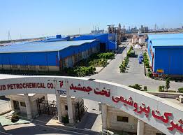 مهار آتش سوزی در پتروشیمی تخت جمشید
